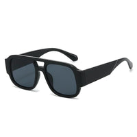 Black frame + gray lens